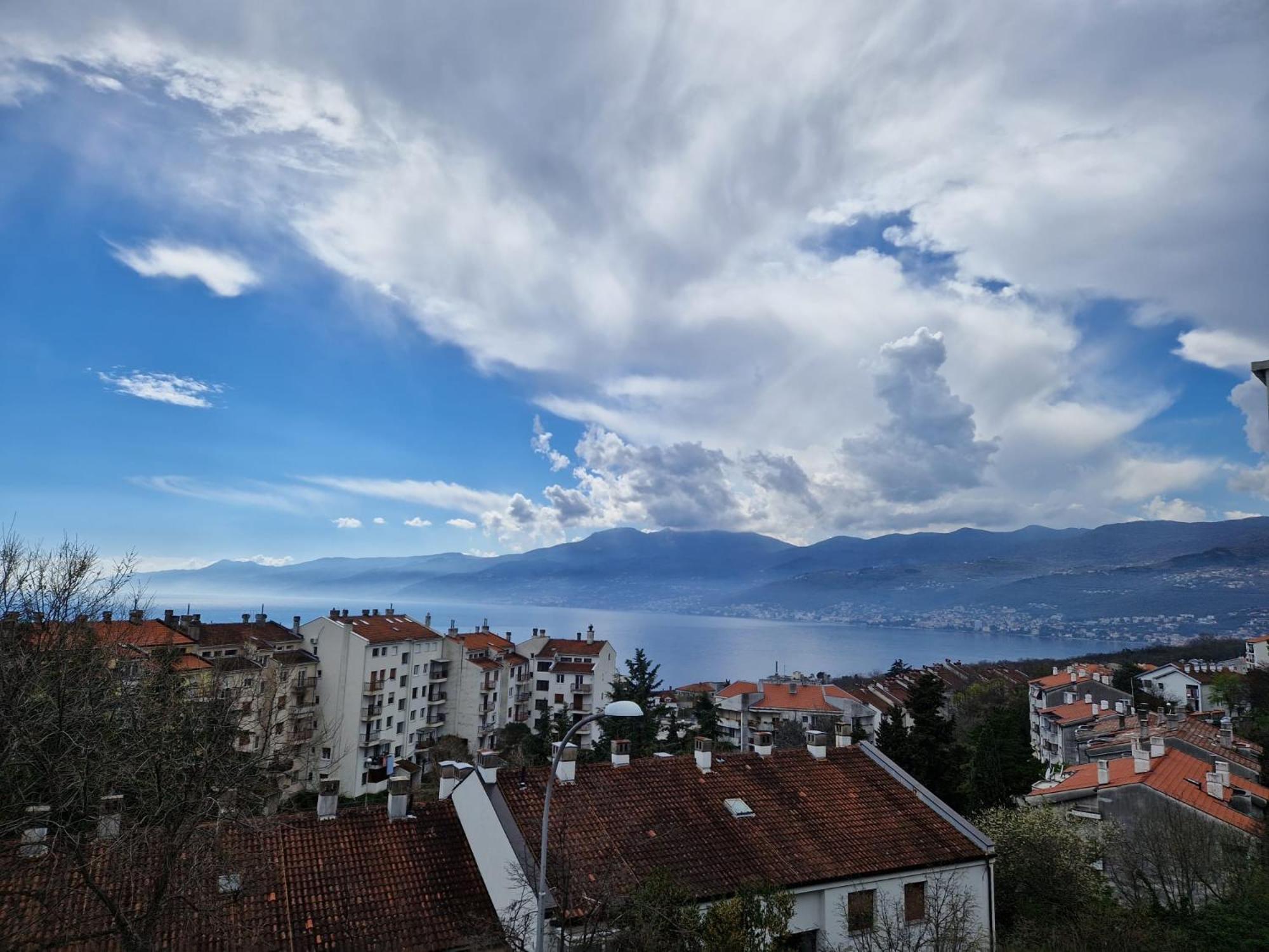 Apartment Illaria Rijeka Exterior photo